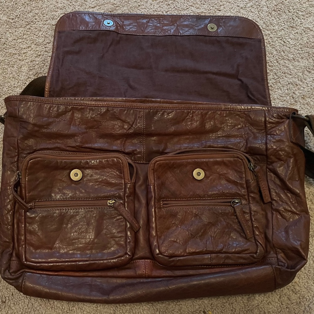 Wilsons Leather Brown messenger bag